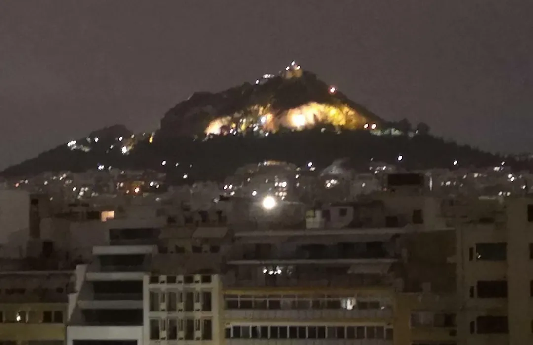 Triple A - Acropolis View In Psiri Athens - Free Parking!-1